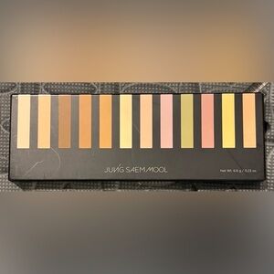 Multi-Color Makeup Palette